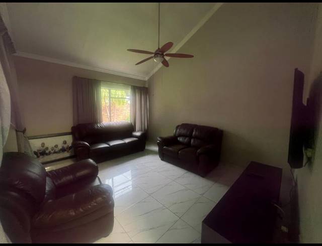 5 BEDROOM HOUSE FOR SALE IN DORANDIA